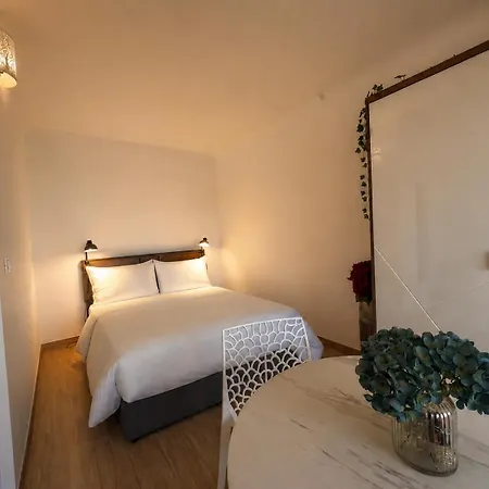 Vakantiehuis Elegant In *
